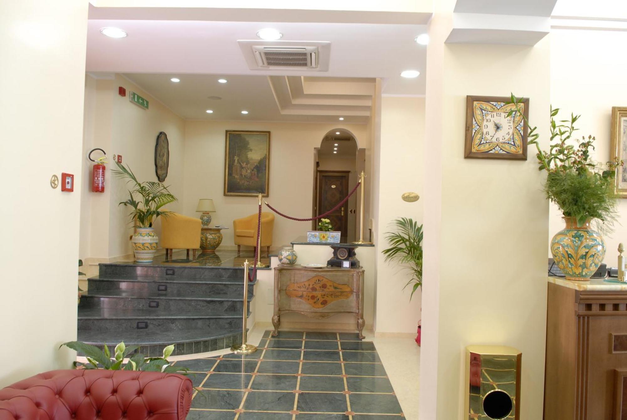 Hotel Paradiso Delle Madonie Кастелбуоно Екстериор снимка