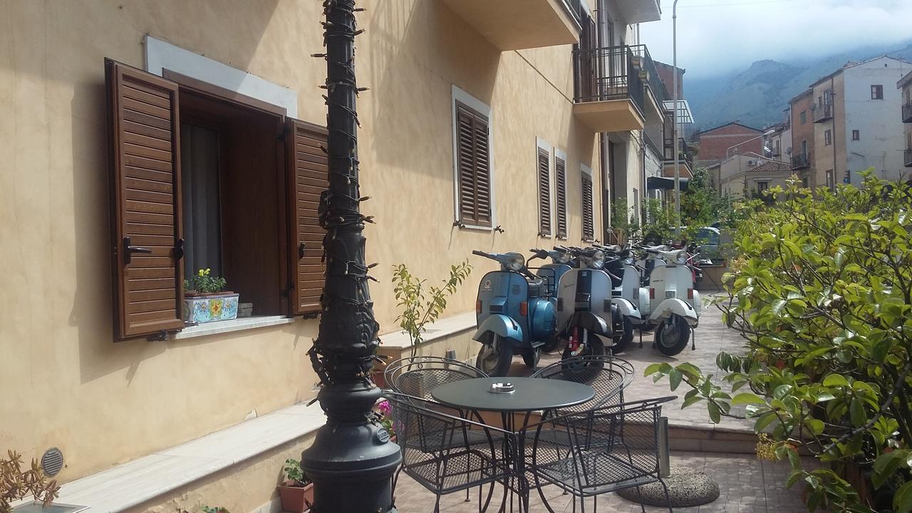 Hotel Paradiso Delle Madonie Кастелбуоно Екстериор снимка